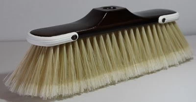 SCOPA MONIQUE CON PARAURTI E SETOLE MORBIDE 3 SCOPA MONIQUE CON PARAURTI E SETOLE MORBIDE